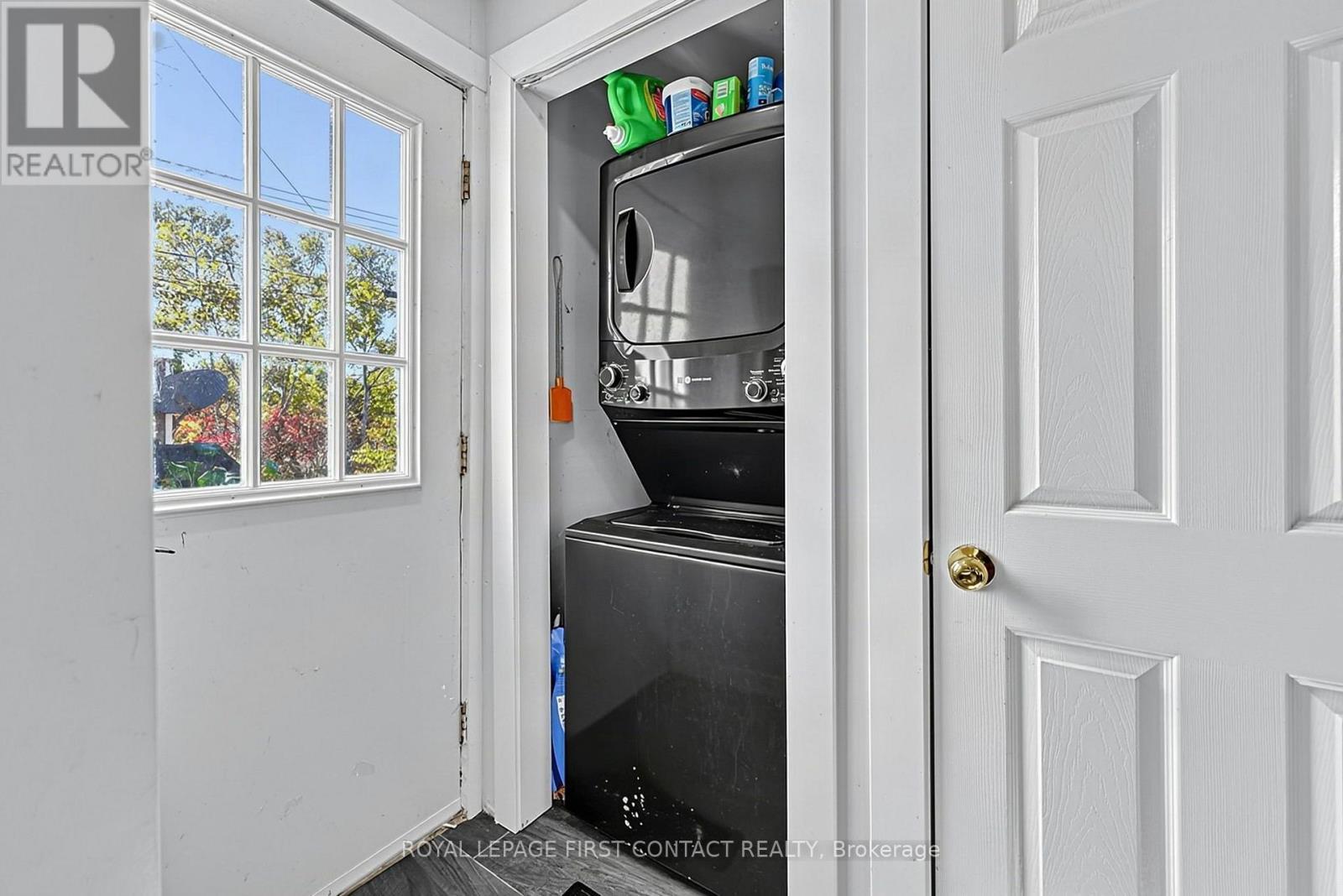 196 Paradise Avenue, Tay, ON