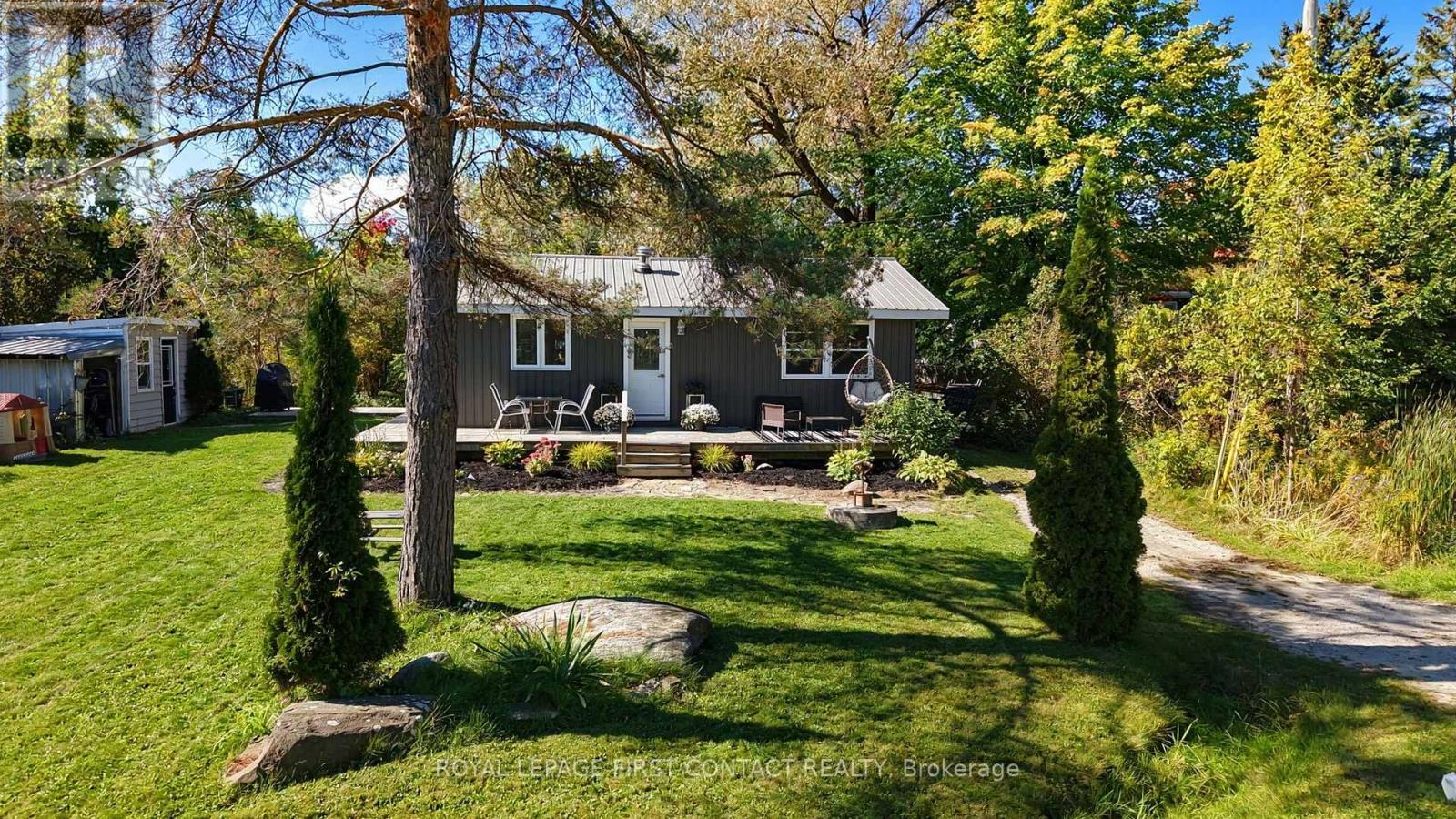 196 Paradise Avenue, Tay, ON