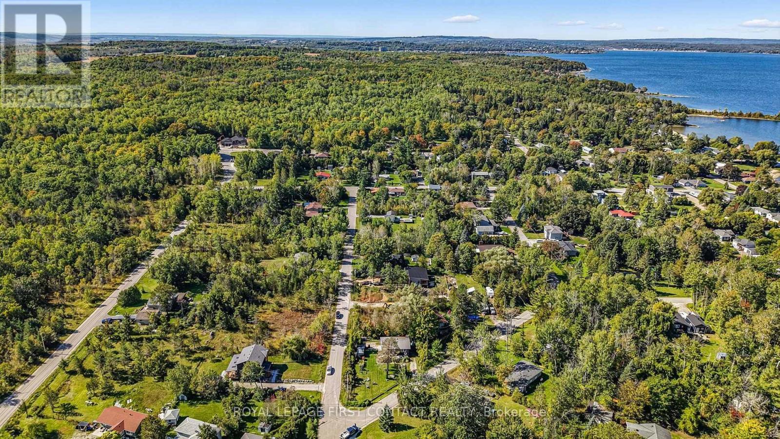 196 Paradise Avenue, Tay, ON