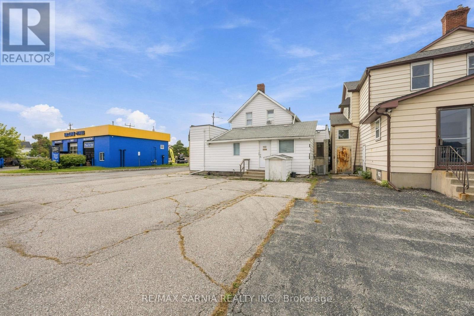 148 Vidal Street N, Sarnia, ON