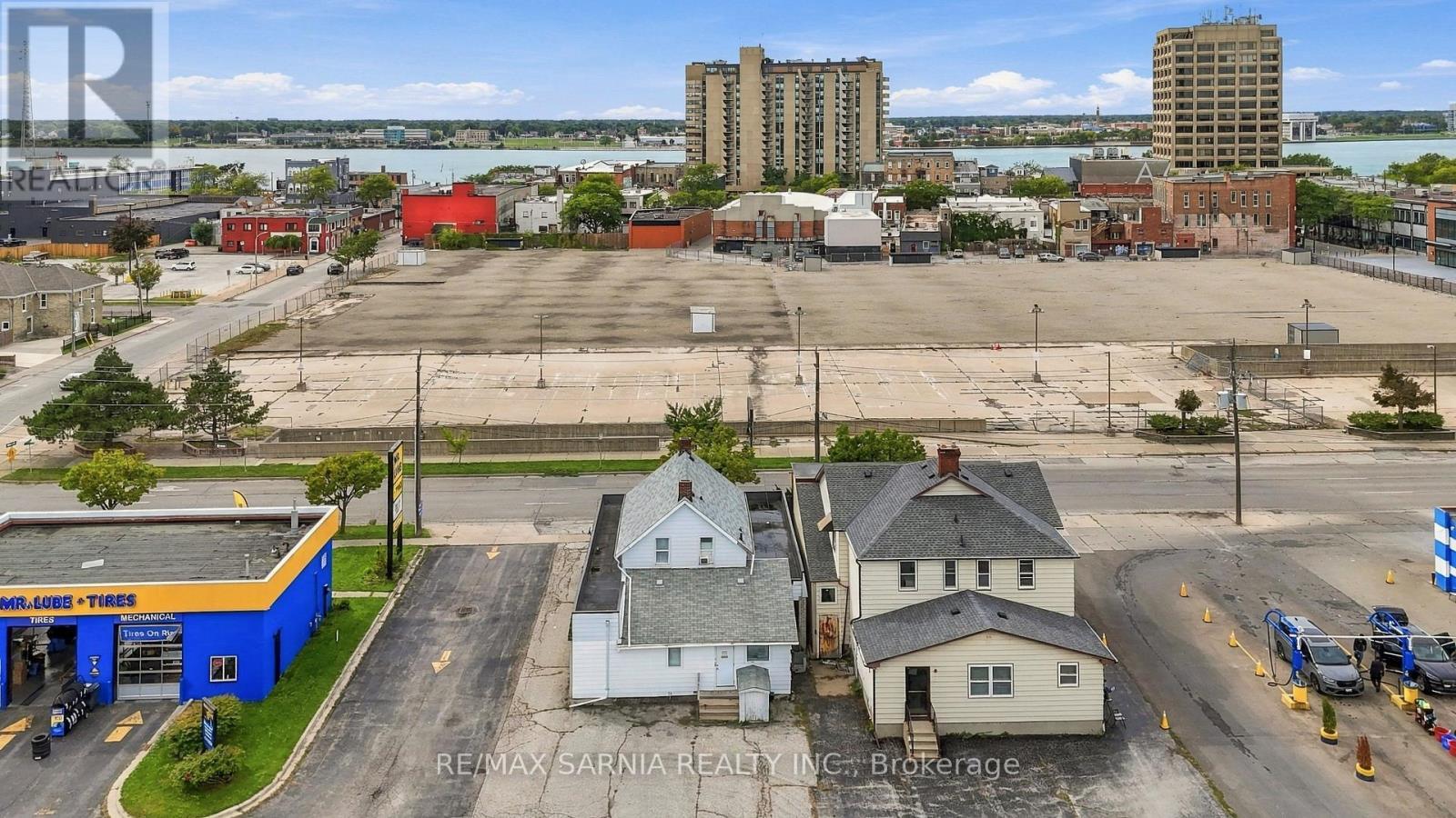 148 Vidal Street N, Sarnia, ON