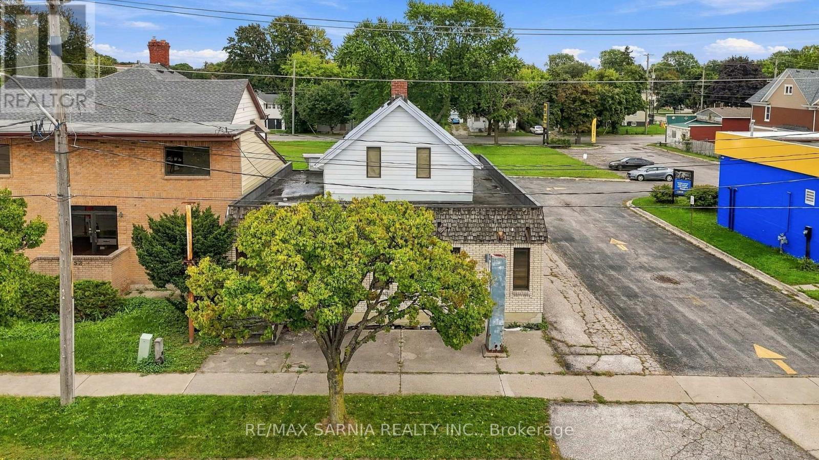 148 Vidal Street N, Sarnia, ON