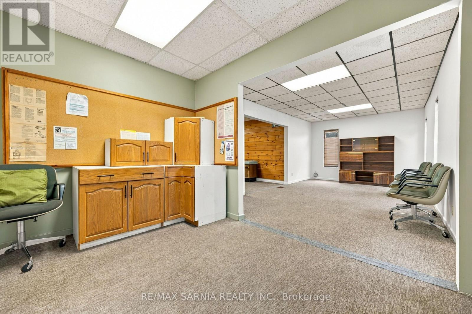 148 Vidal Street N, Sarnia, ON