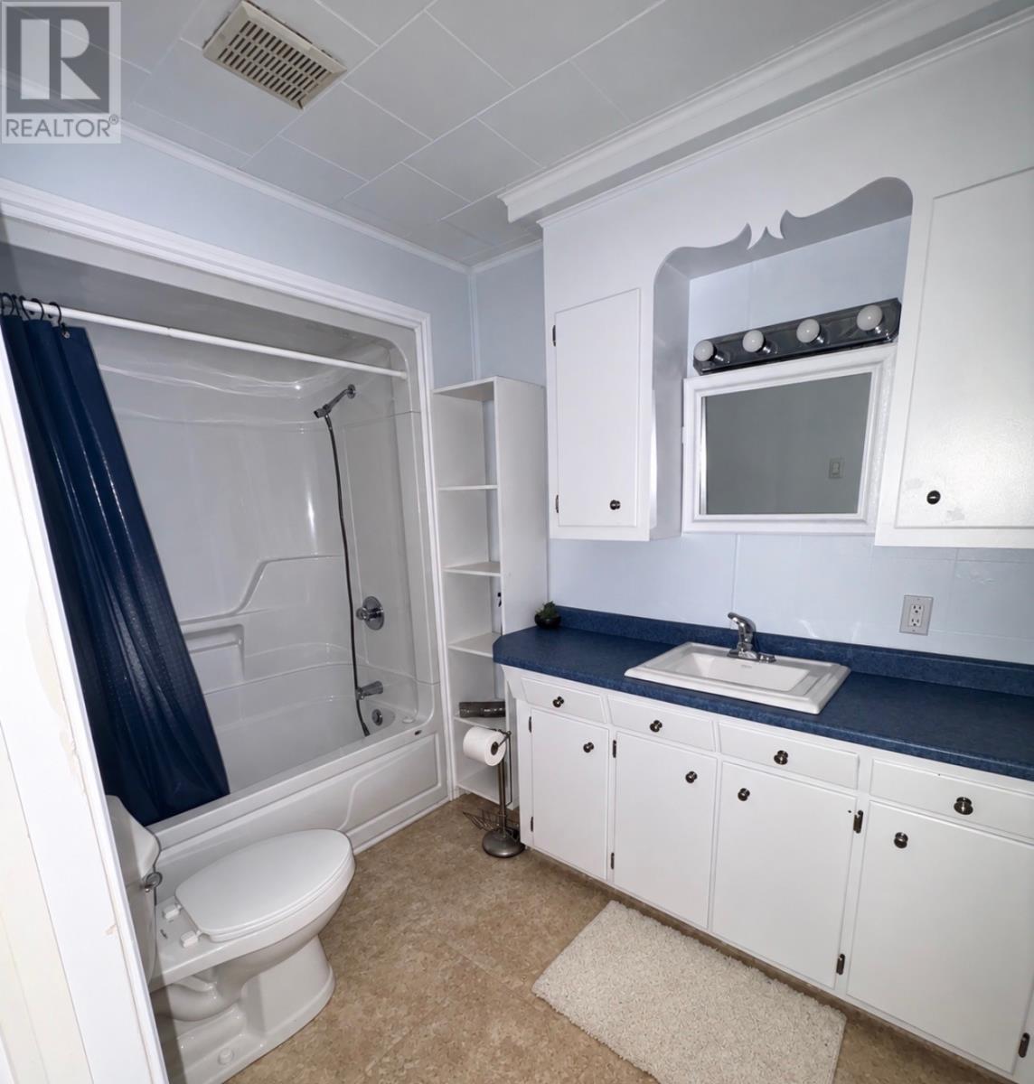 1 Hillside Avenue, Port Saunders, NL