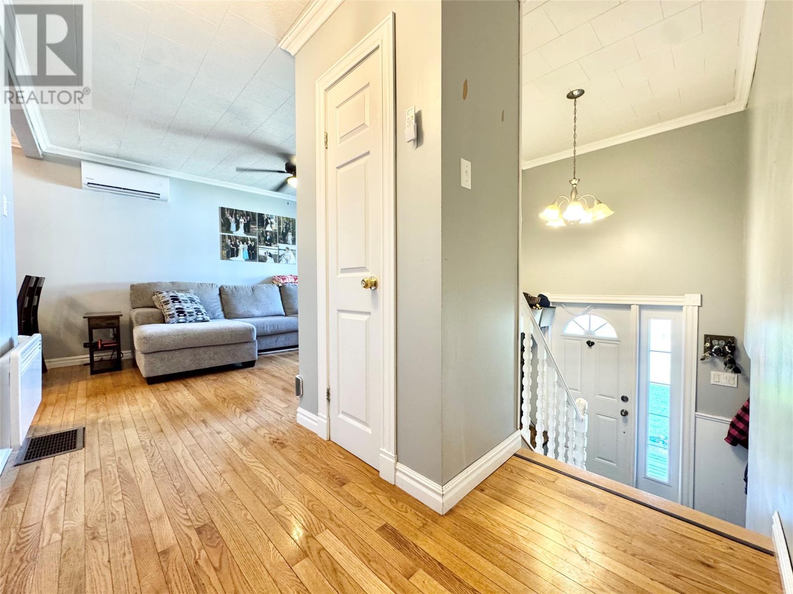 20 Tizzard Street, Lewisporte, NL