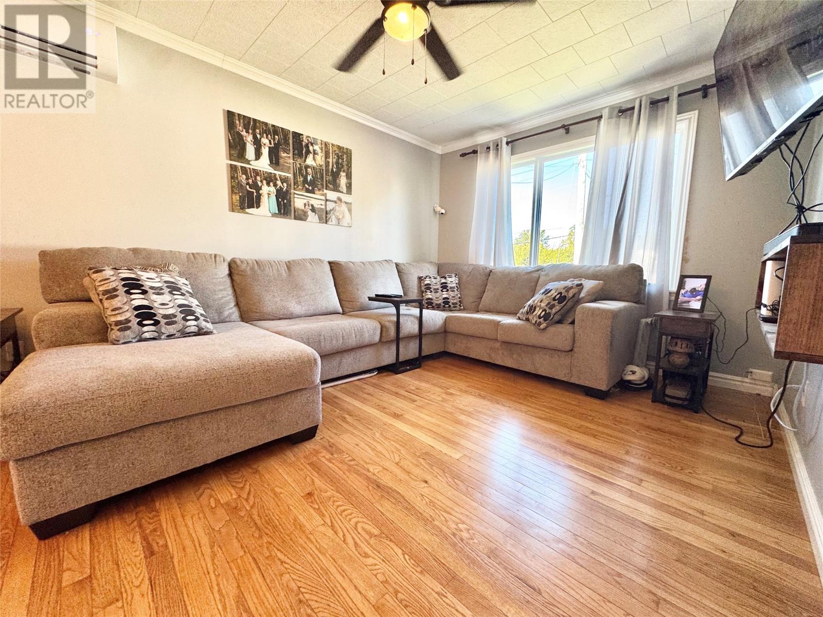 20 Tizzard Street, Lewisporte, NL