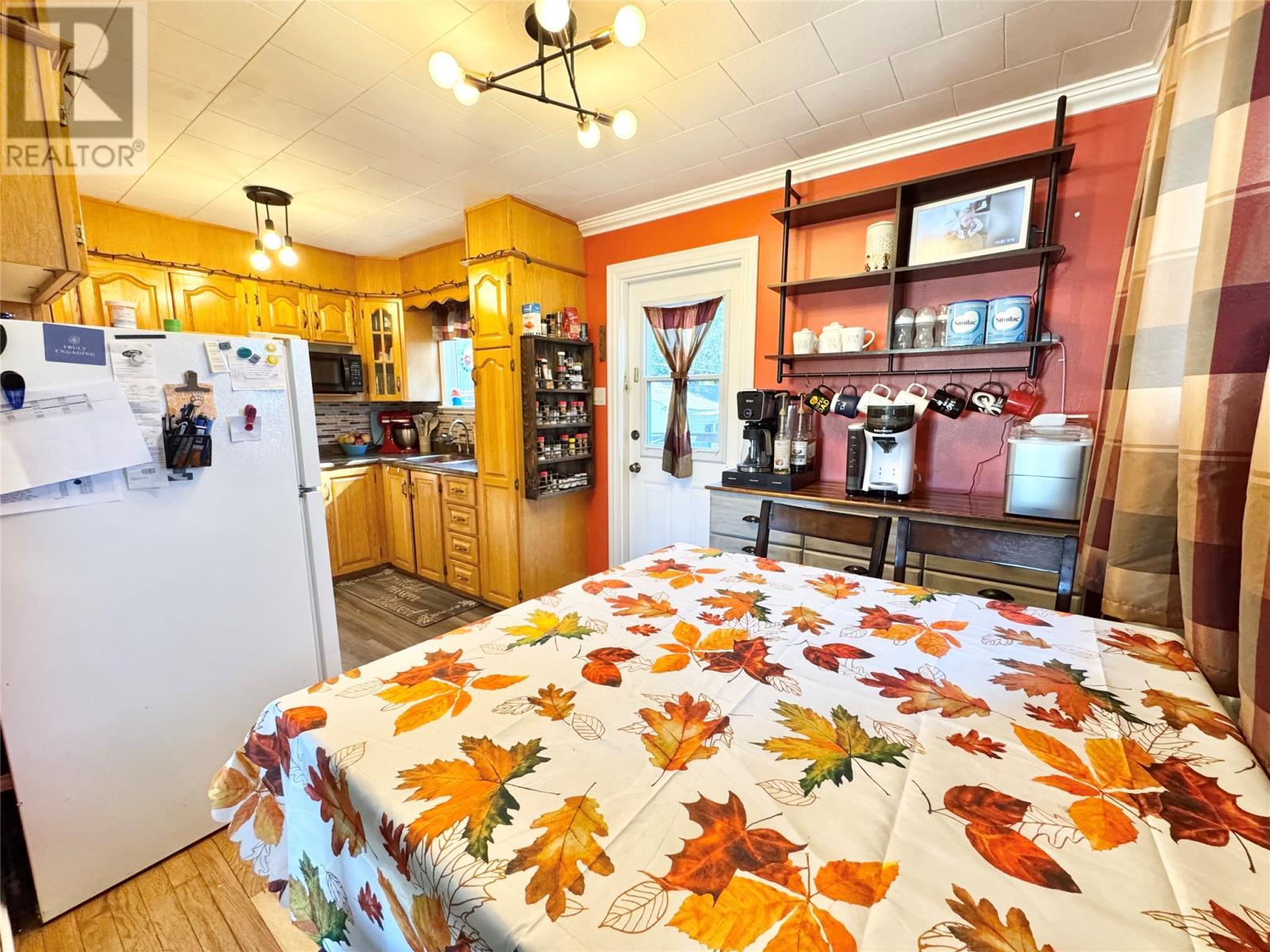 20 Tizzard Street, Lewisporte, NL