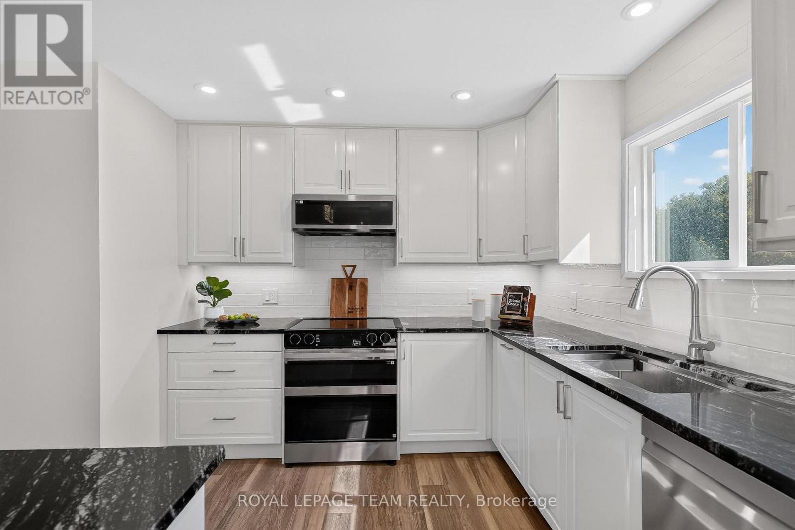 6614 Parkway Road, Ottawa, ON