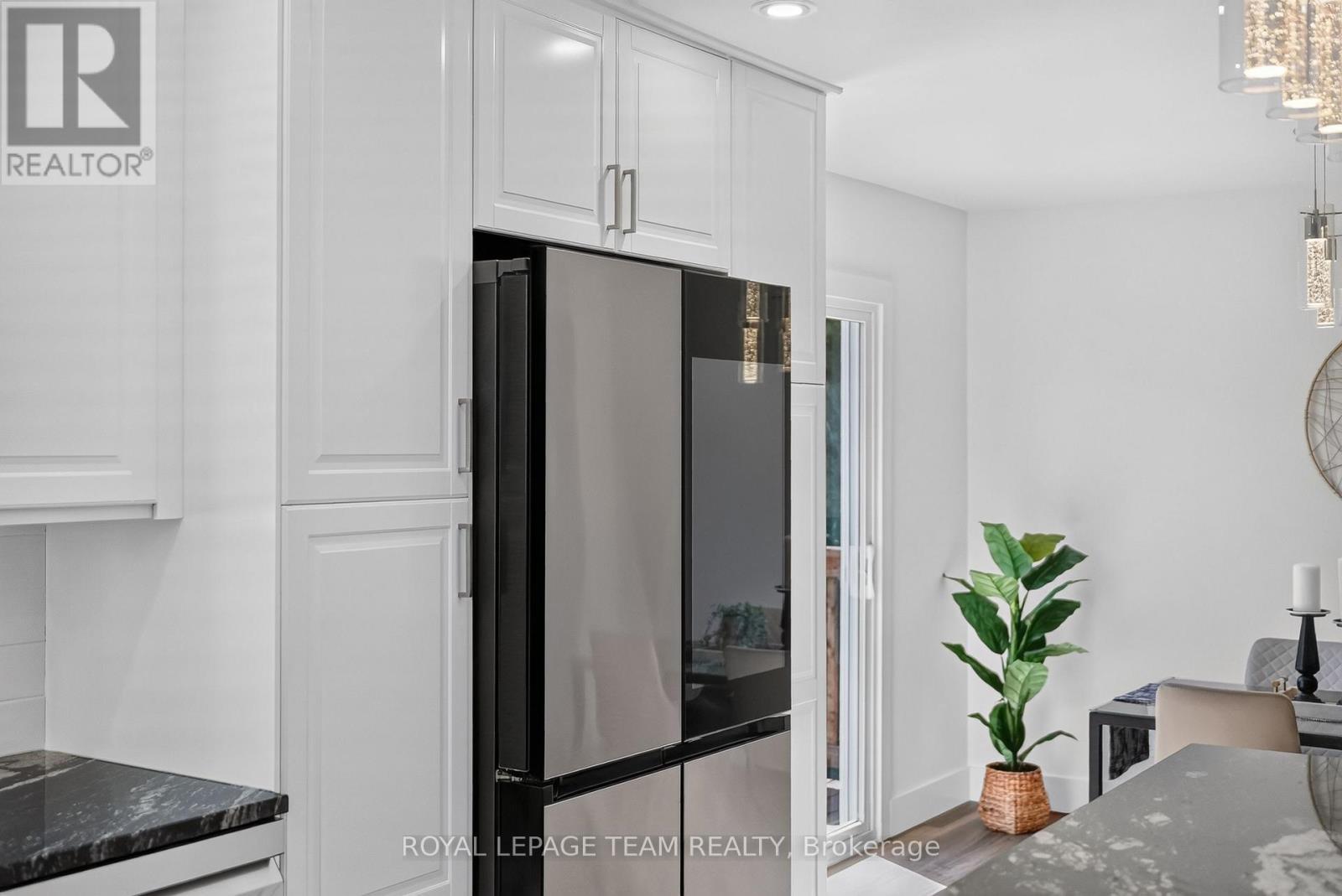 6614 Parkway Road, Ottawa, ON