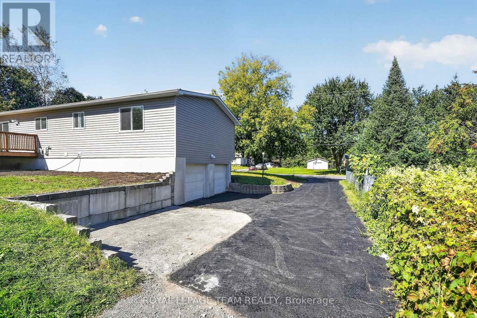 6614 Parkway Road, Ottawa, ON