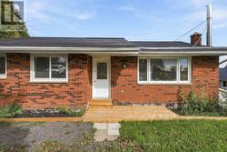 696 WHITES ROAD Quinte West (Sidney Ward), ON K8V 5P8