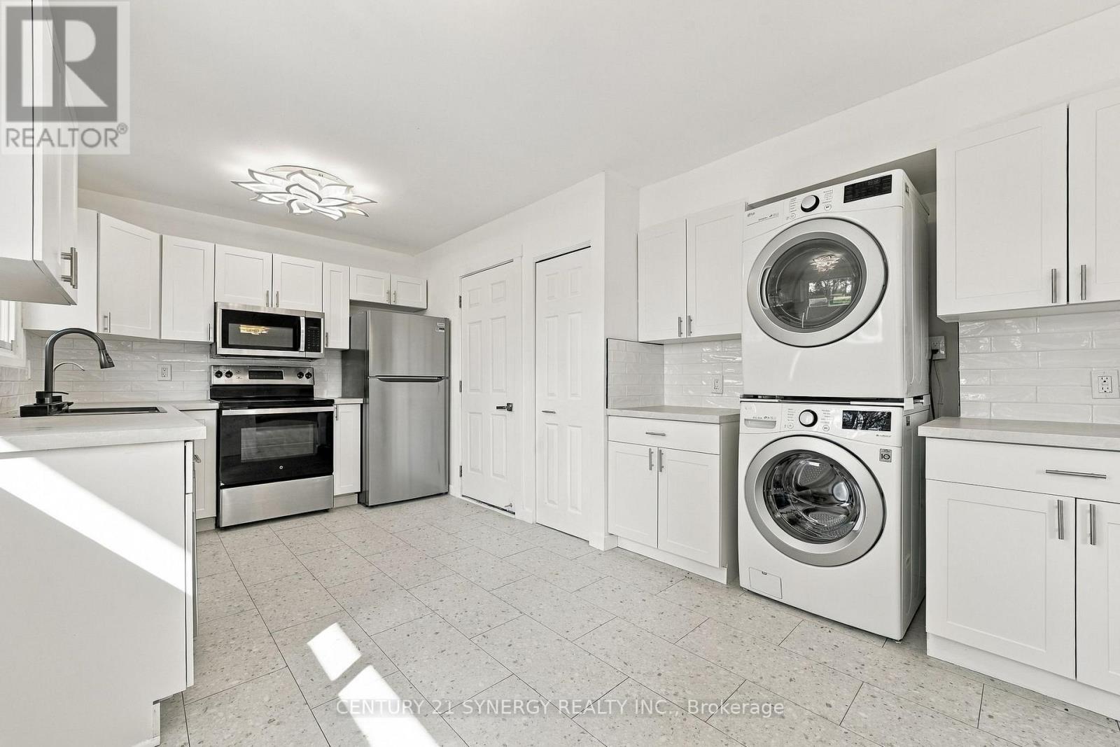 696 Whites Road, Quinte West (Sidney Ward), ON