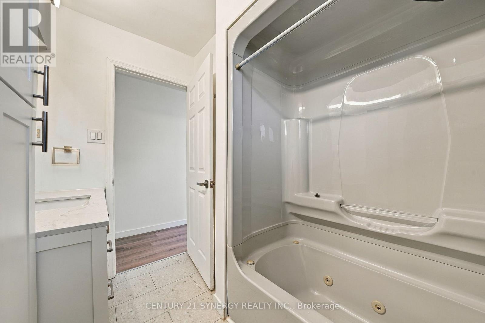 696 Whites Road, Quinte West (Sidney Ward), ON