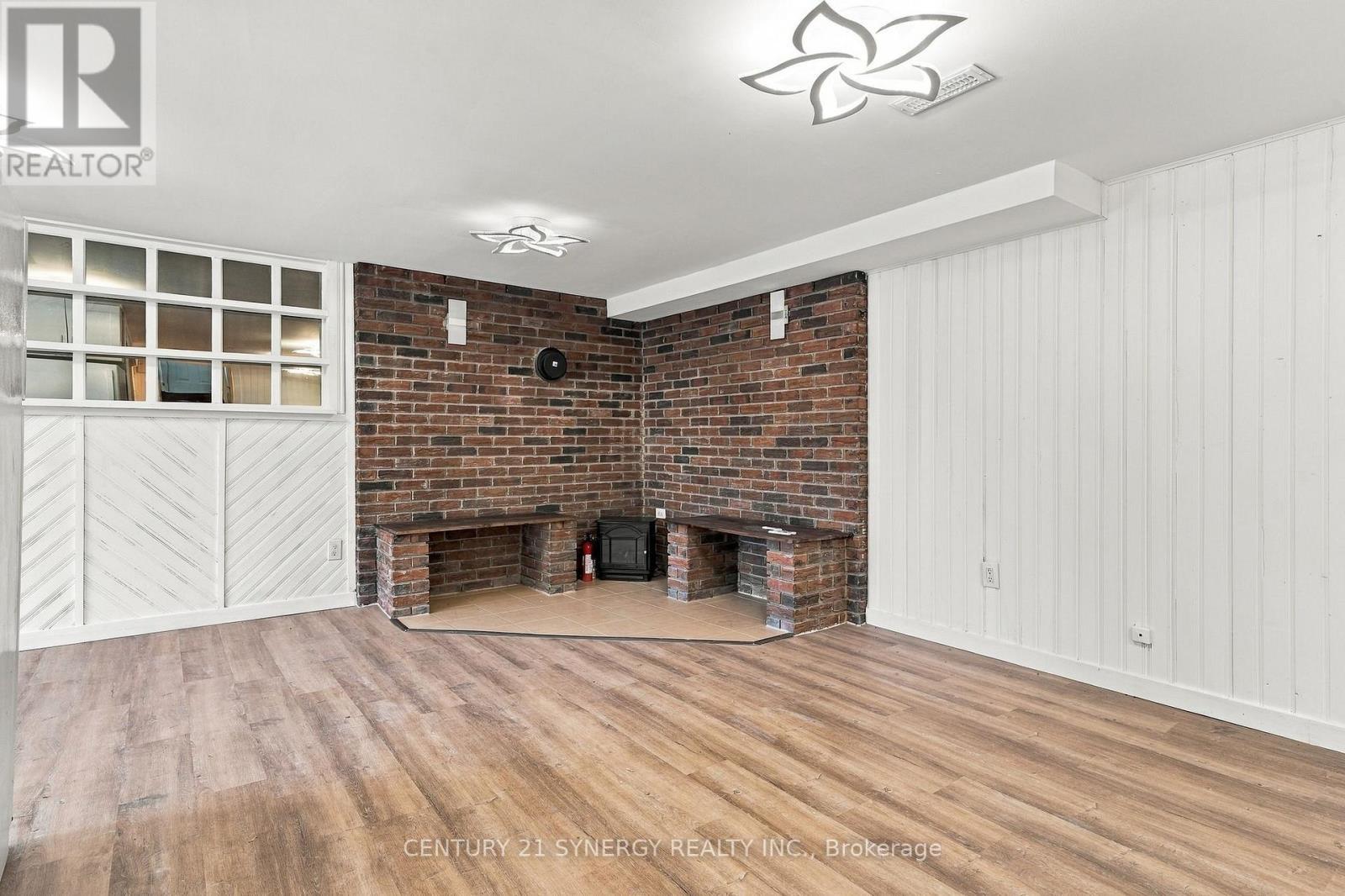 696 Whites Road, Quinte West (Sidney Ward), ON