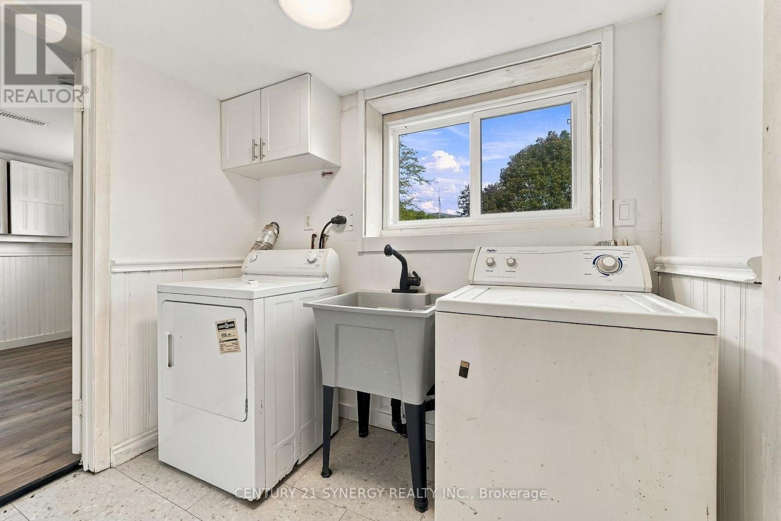 696 Whites Road, Quinte West (Sidney Ward), ON