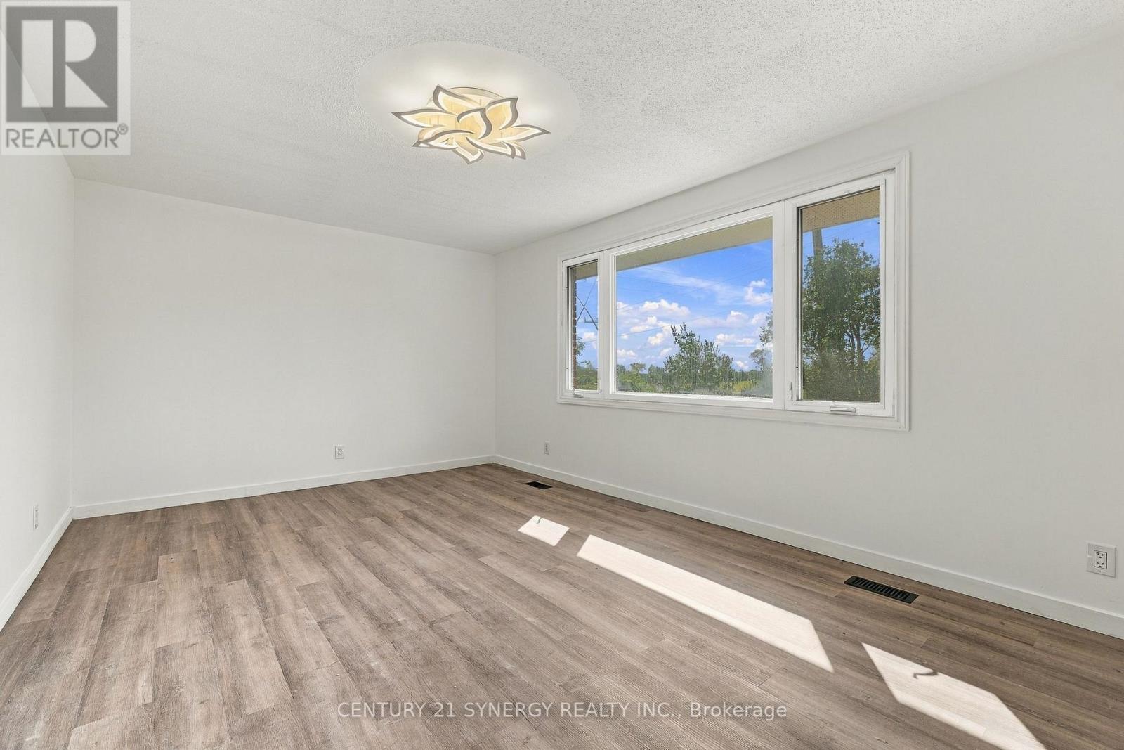 696 Whites Road, Quinte West (Sidney Ward), ON