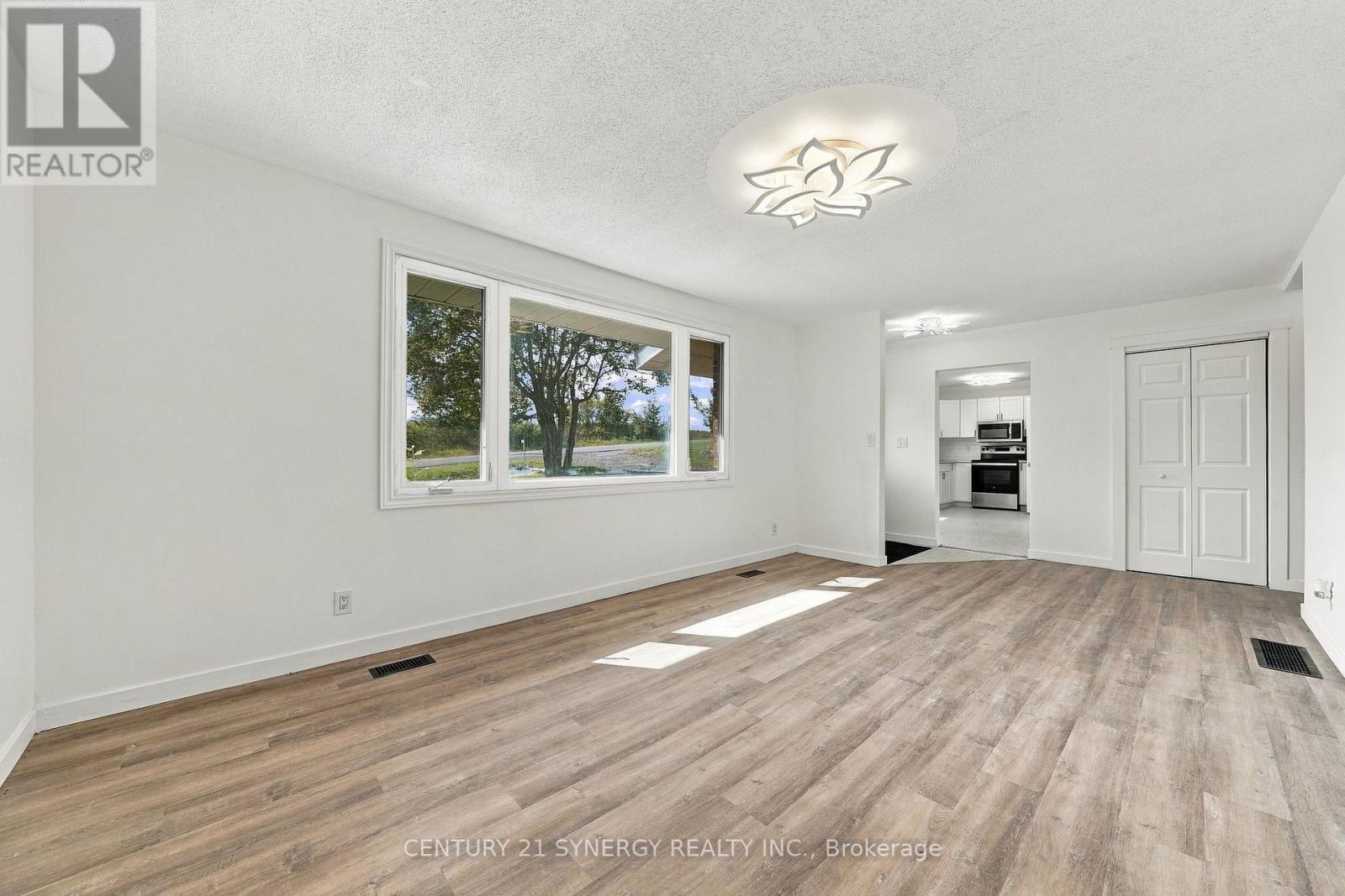 696 Whites Road, Quinte West (Sidney Ward), ON