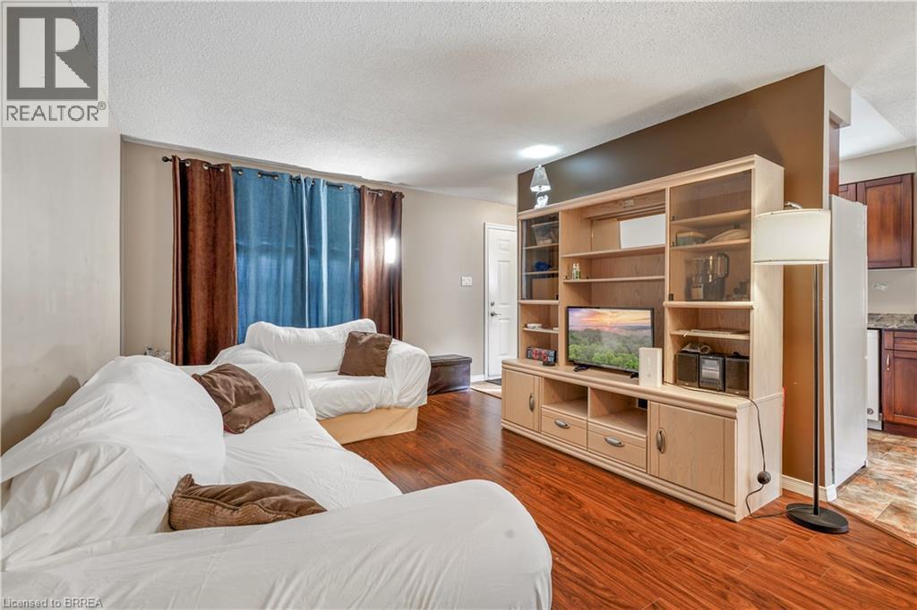 23 Palomino Drive, Brantford, ON