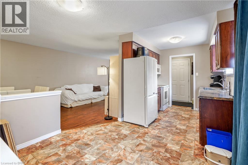 23 Palomino Drive, Brantford, ON