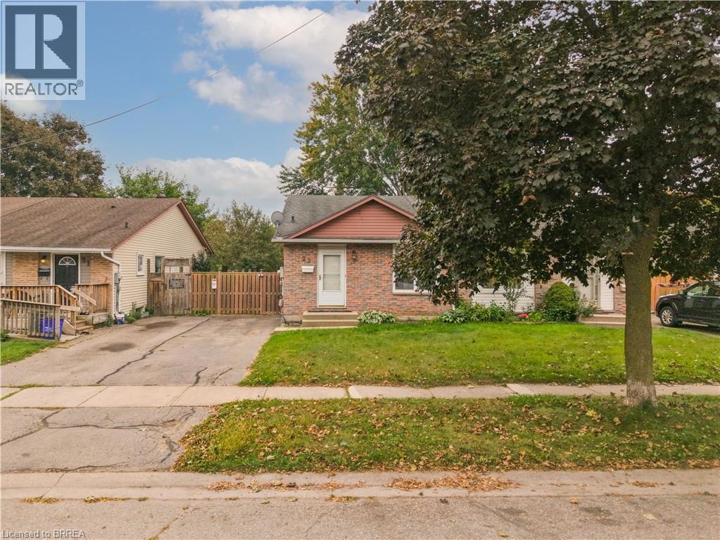 23 Palomino Drive, Brantford, ON