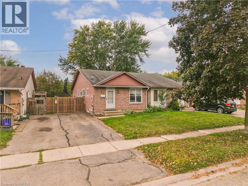 23 Palomino Drive, Brantford, ON