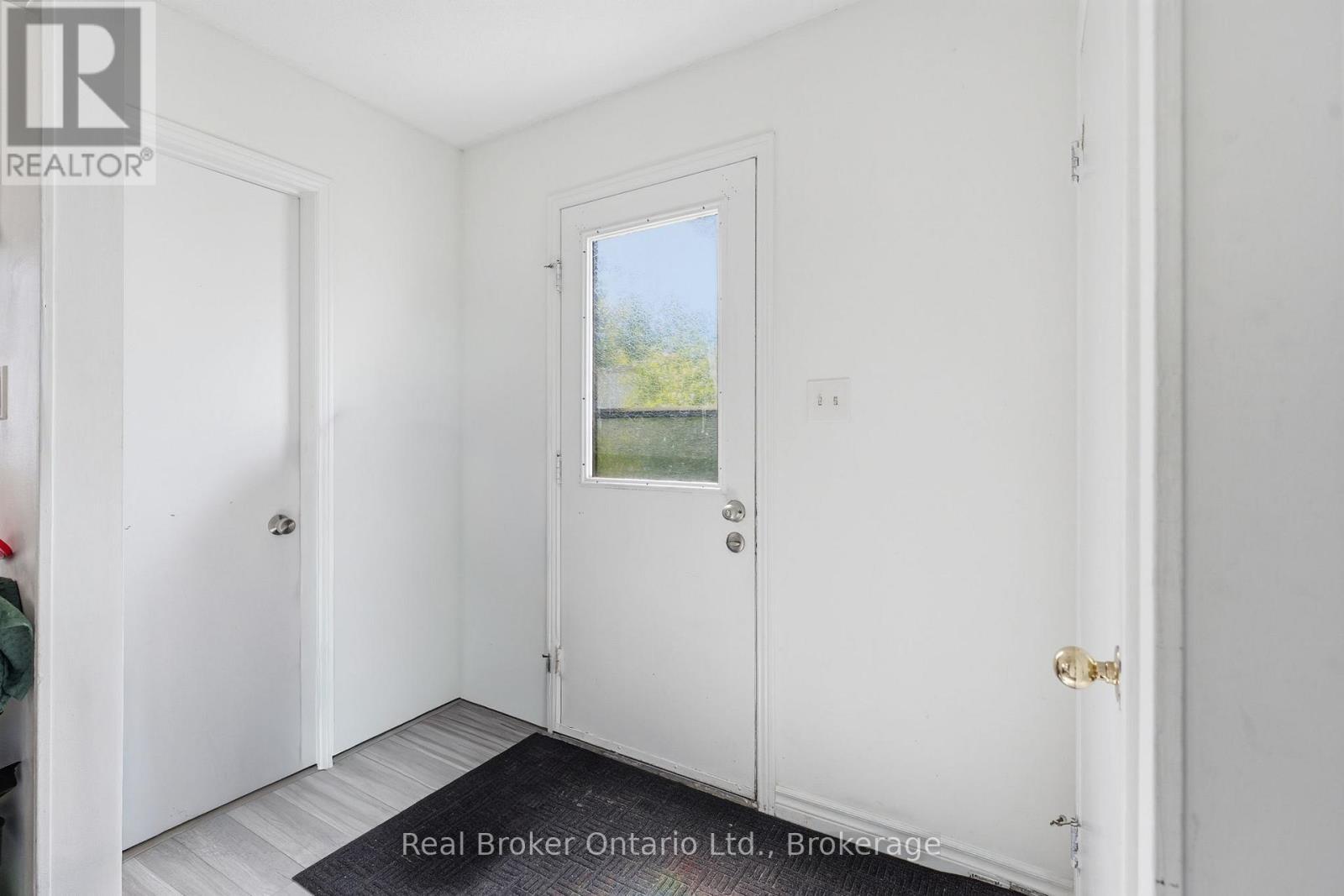 126 Dinison Crescent, Kitchener, ON