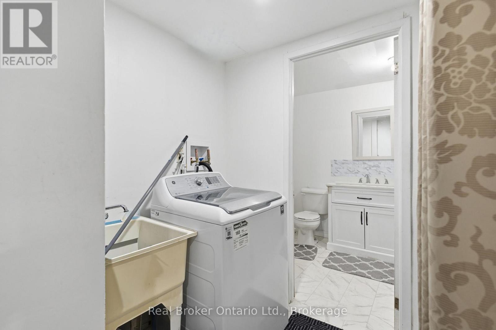 126 Dinison Crescent, Kitchener, ON