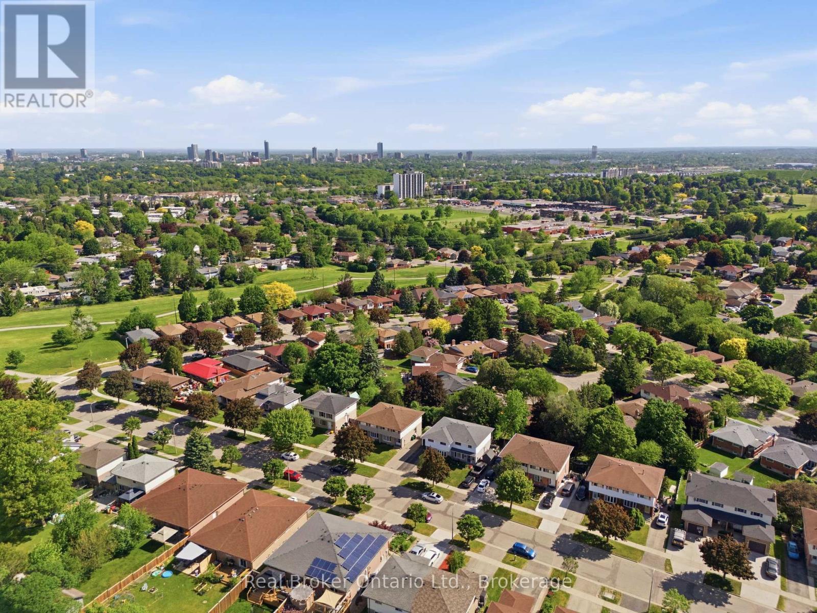 126 Dinison Crescent, Kitchener, ON