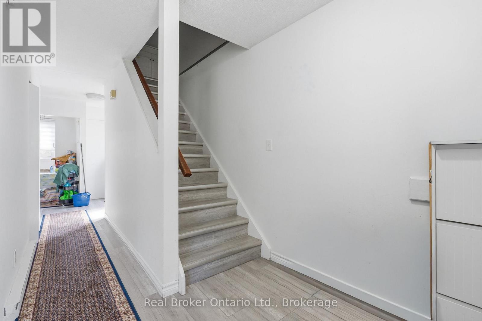 126 Dinison Crescent, Kitchener, ON
