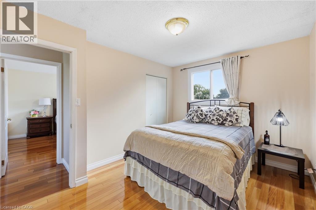 63 Folkestone Avenue, Hamilton, ON
