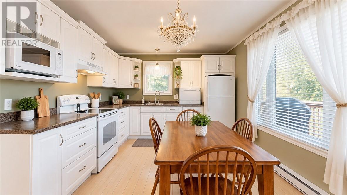 2247 Bay Estates, Nemi, ON