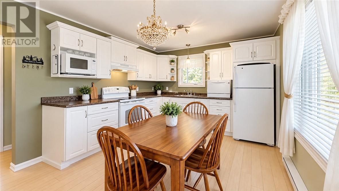 2247 Bay Estates, Nemi, ON