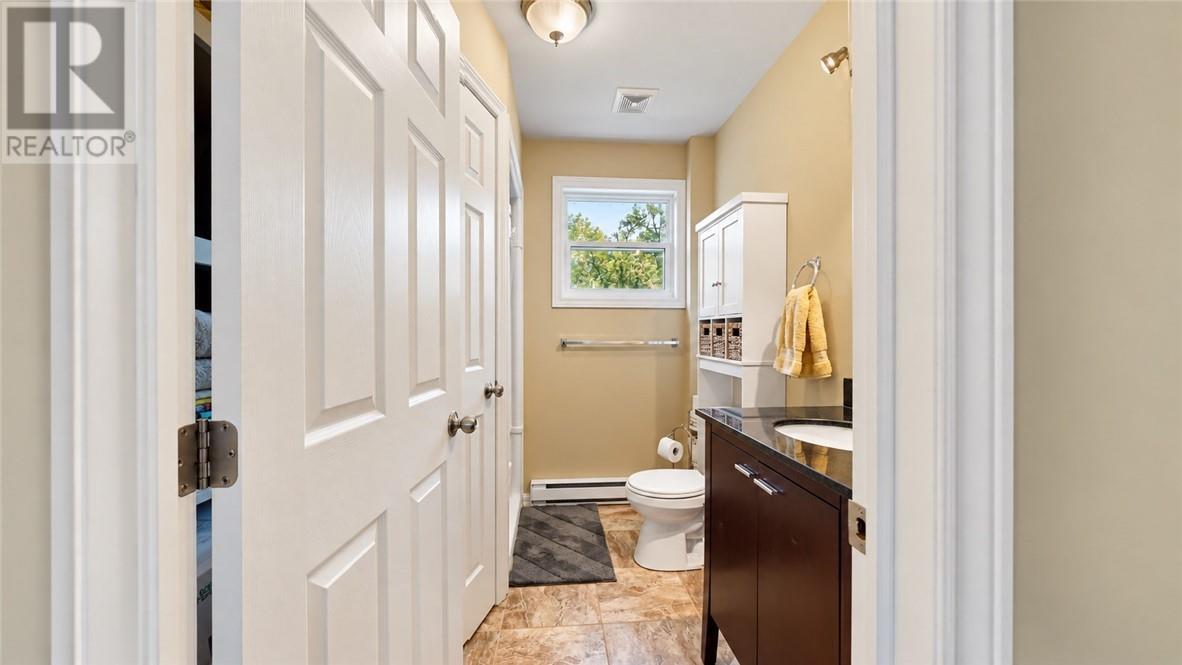 2247 Bay Estates, Nemi, ON