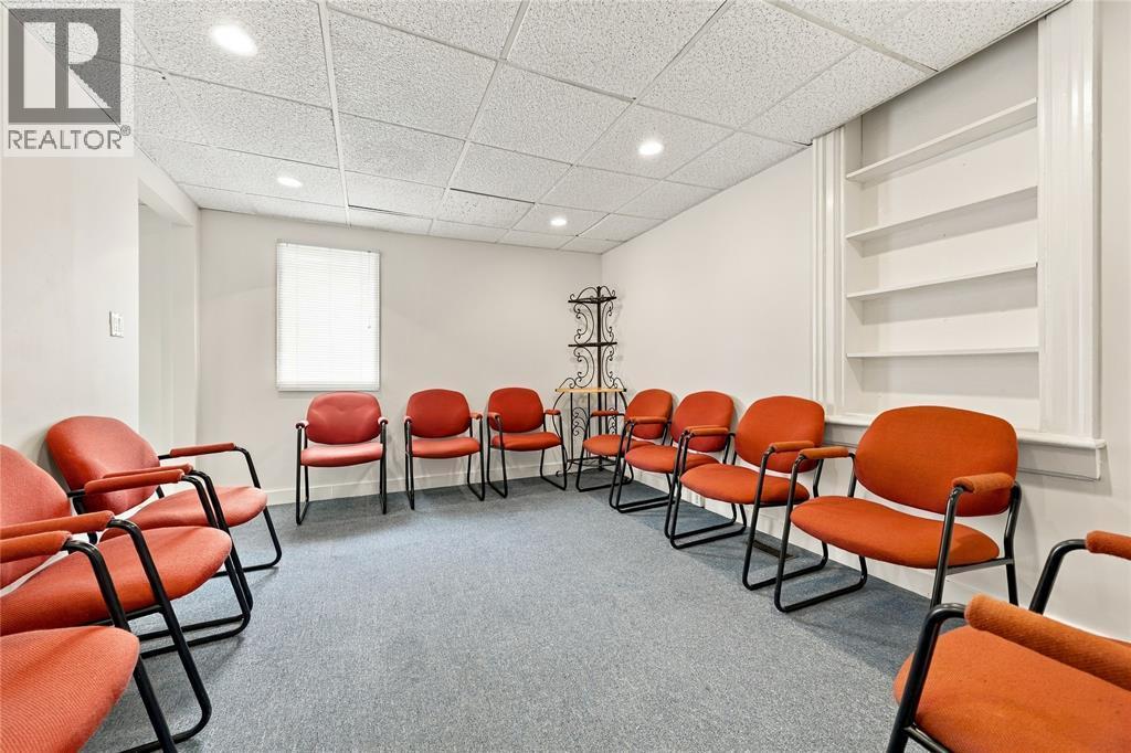 148 Vidal Street North, Sarnia, ON