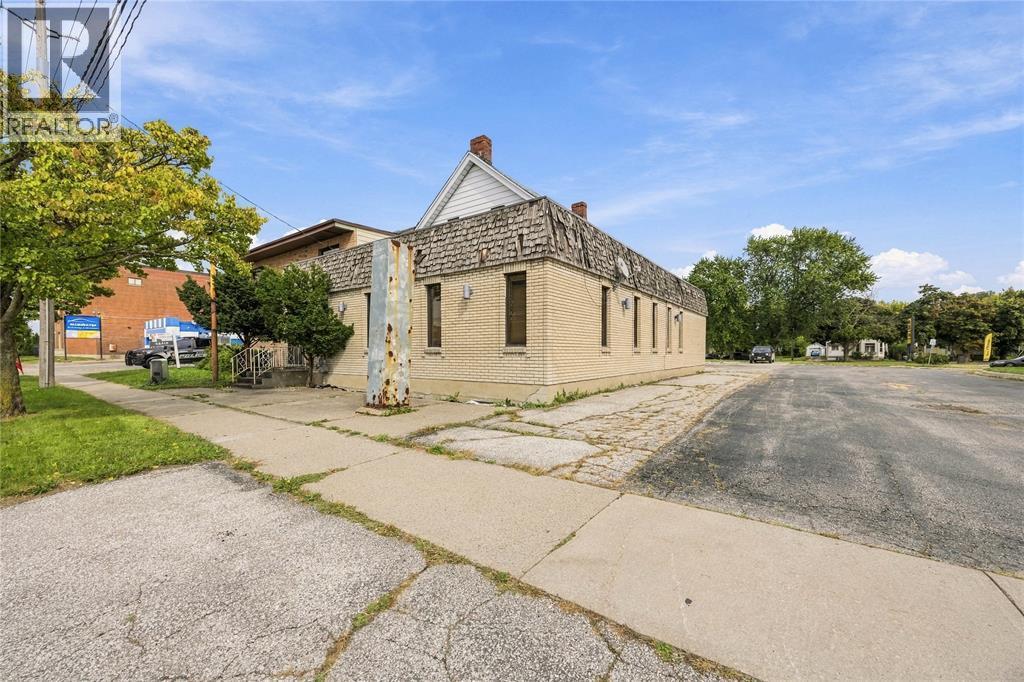 148 Vidal Street North, Sarnia, ON