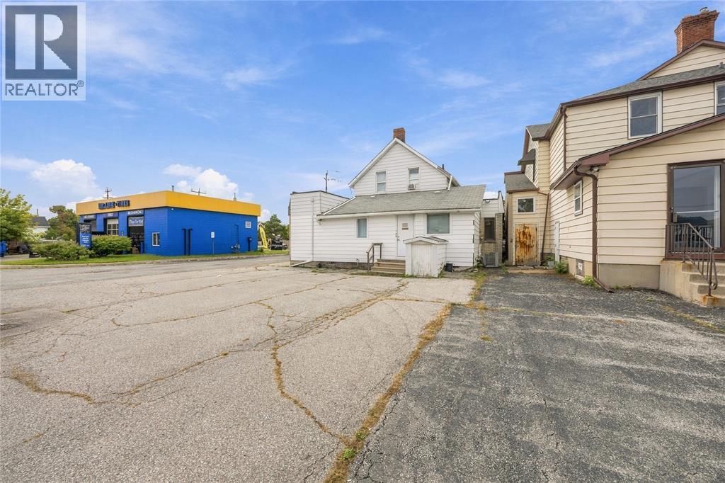 148 Vidal Street North, Sarnia, ON