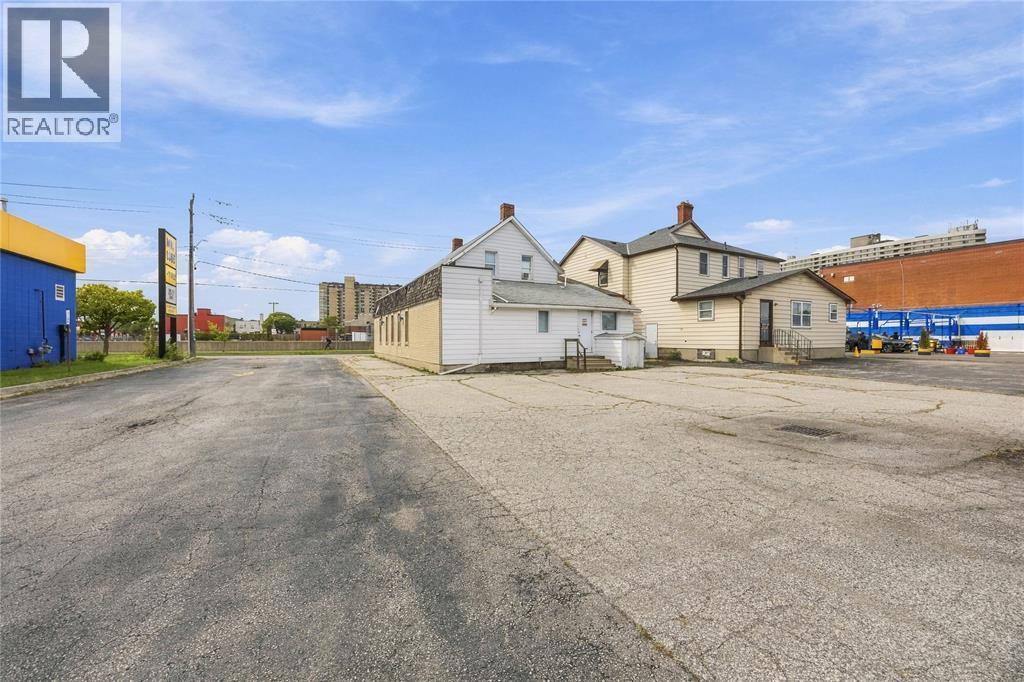 148 Vidal Street North, Sarnia, ON
