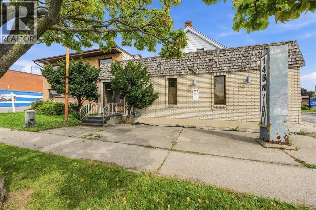 148 Vidal Street North, Sarnia, ON