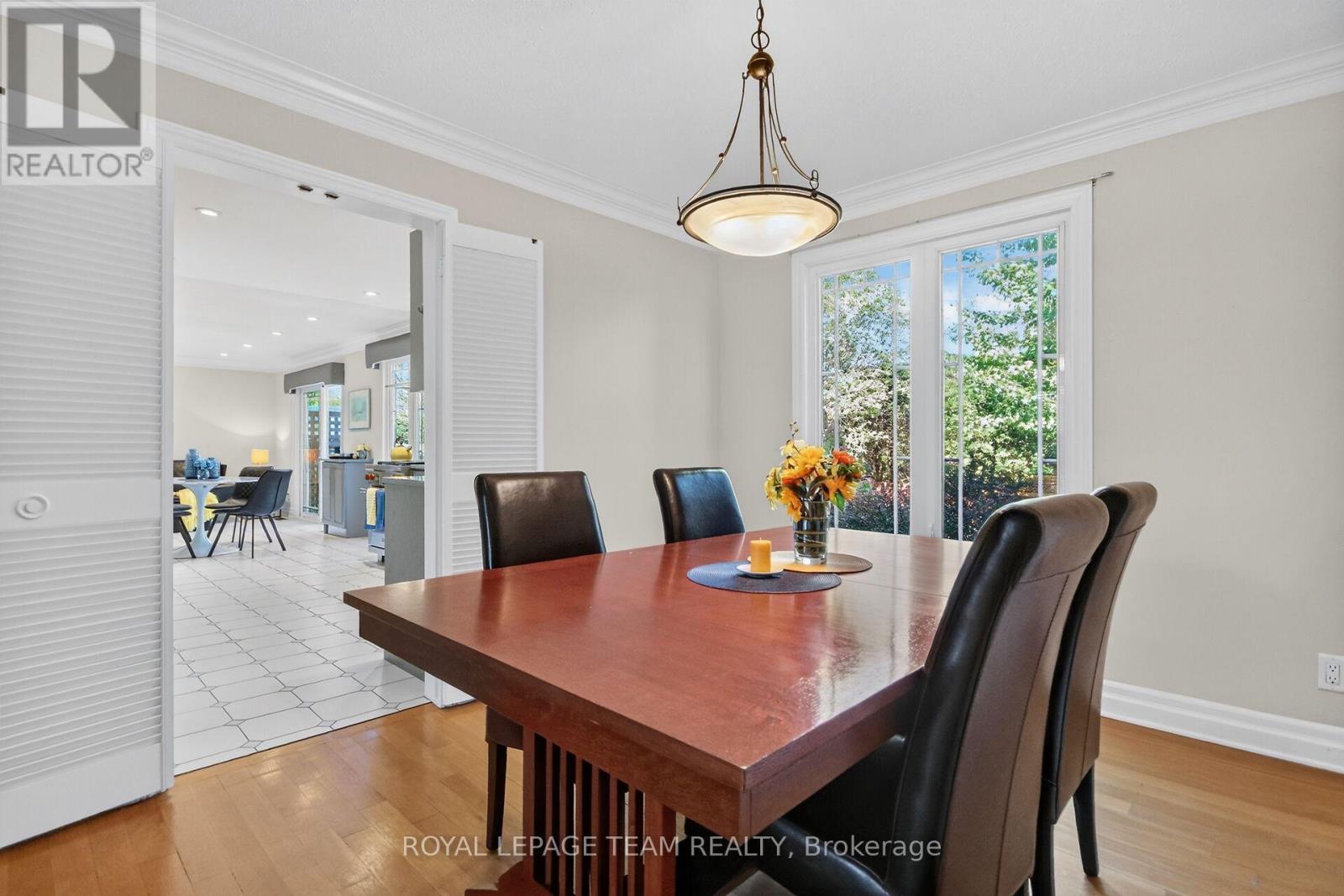 1069 Cahill Drive W, Ottawa, ON