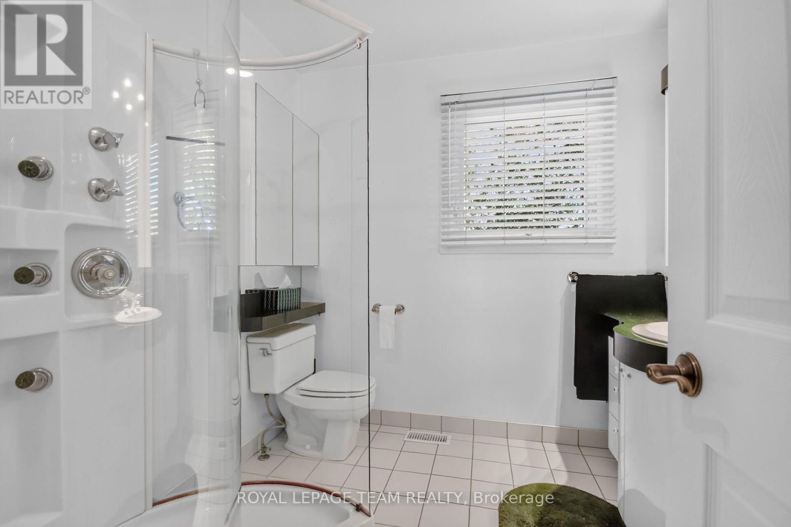 1069 Cahill Drive W, Ottawa, ON