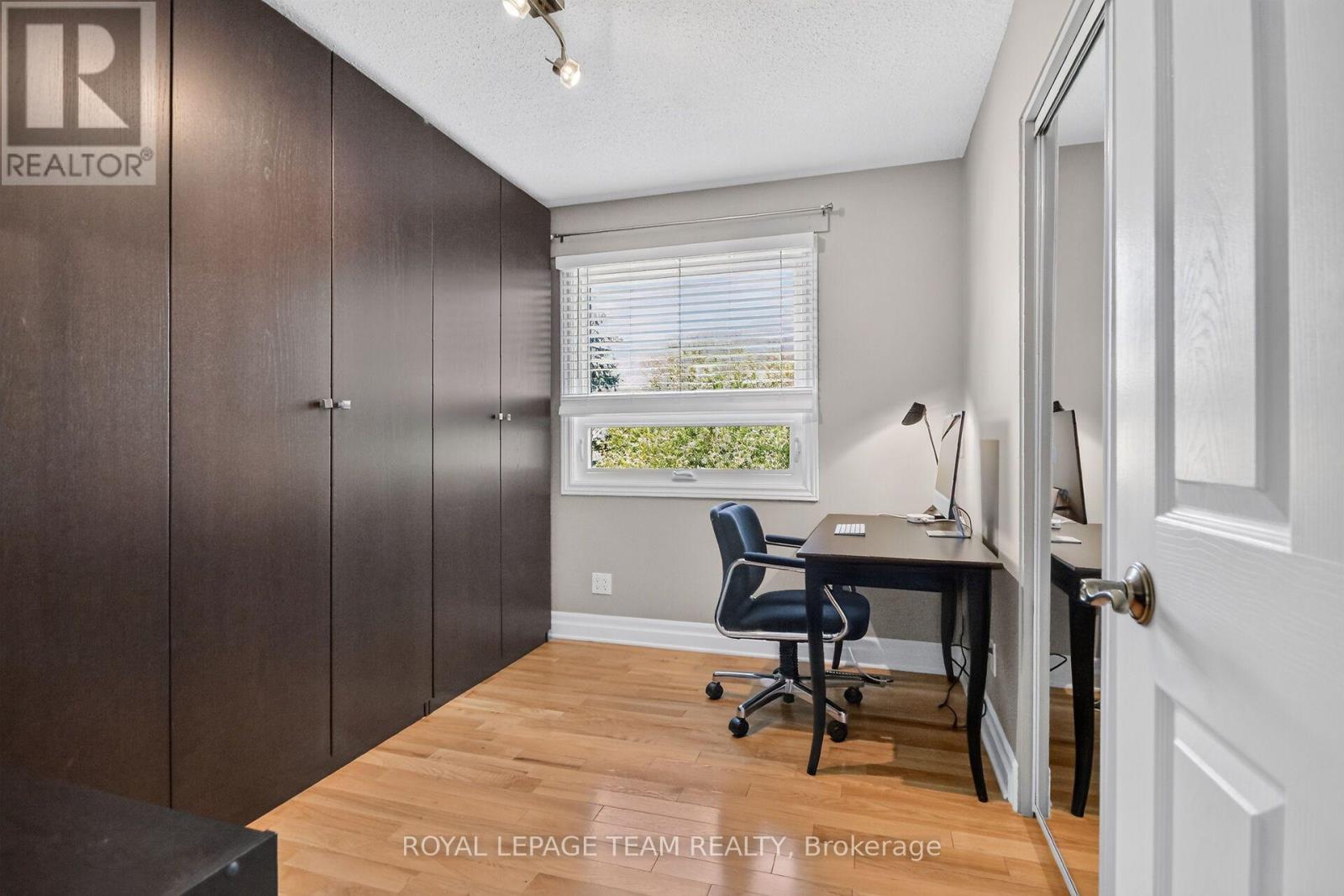 1069 Cahill Drive W, Ottawa, ON