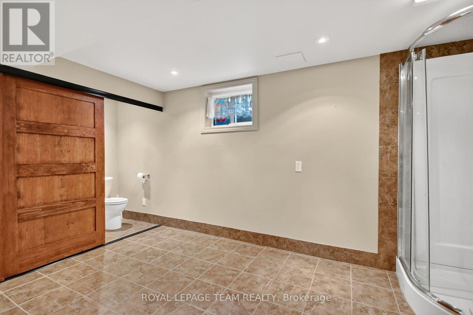 1069 Cahill Drive W, Ottawa, ON