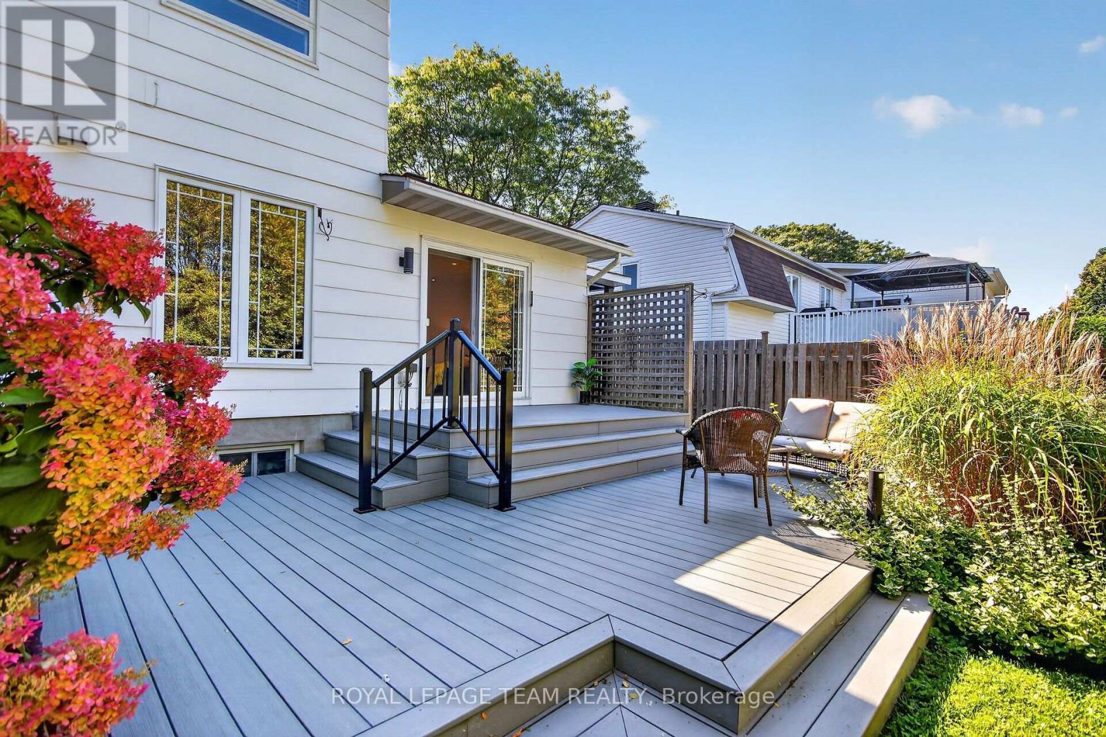 1069 Cahill Drive W, Ottawa, ON