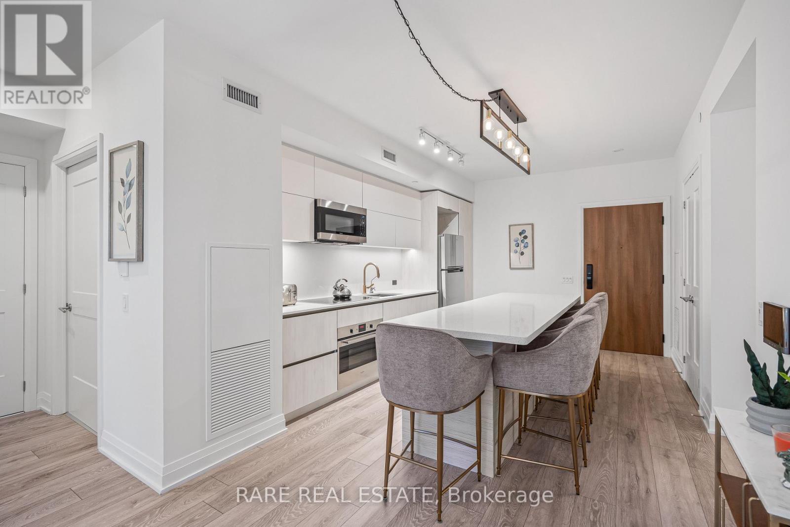 308 - 21 Park Street E, Mississauga, ON