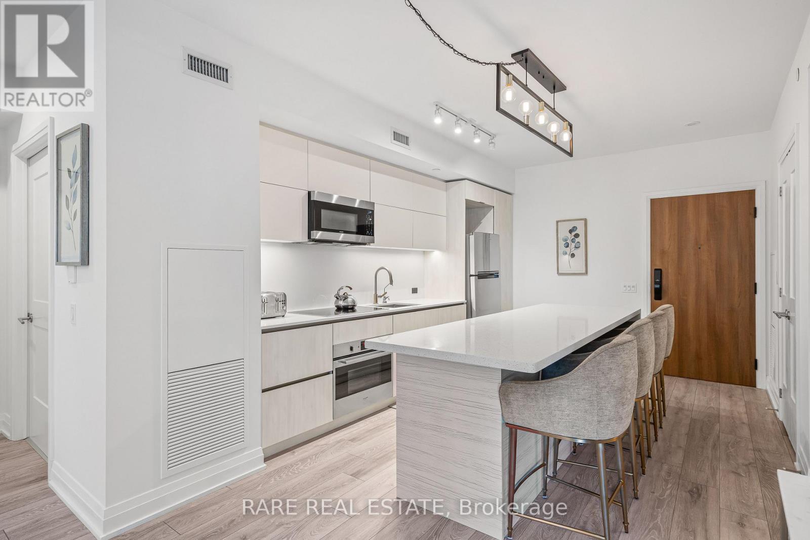 308 - 21 Park Street E, Mississauga, ON