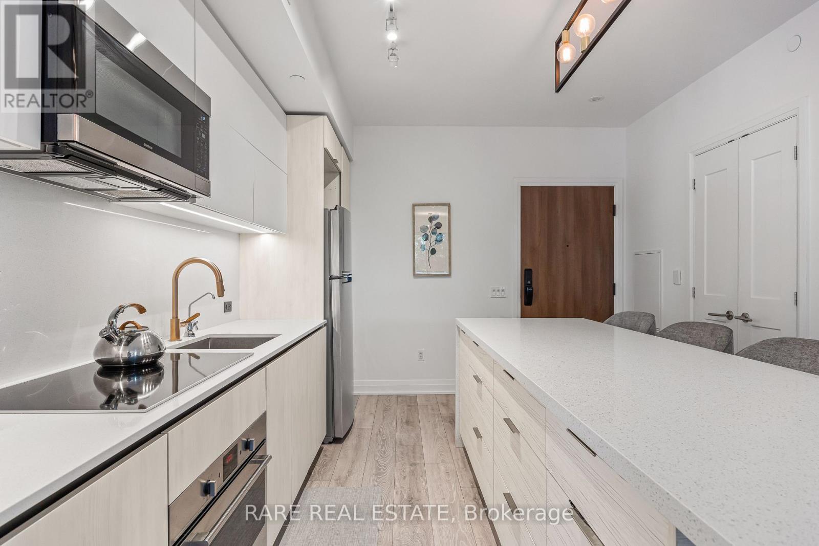 308 - 21 Park Street E, Mississauga, ON