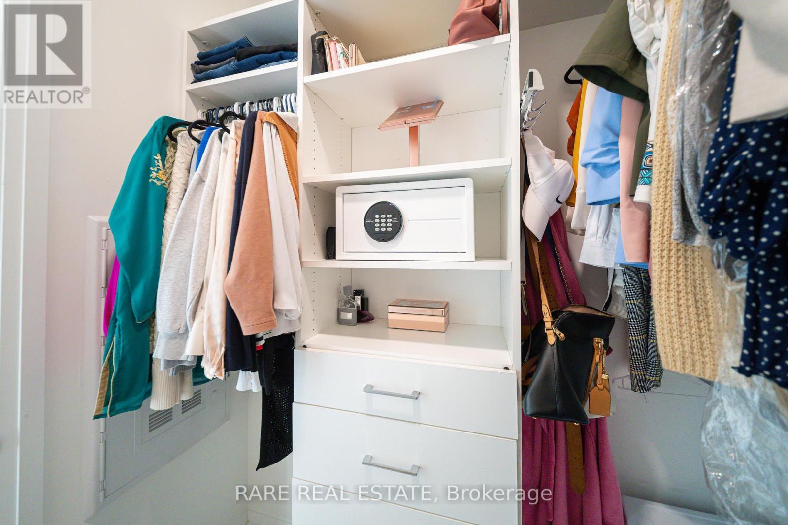 308 - 21 Park Street E, Mississauga, ON