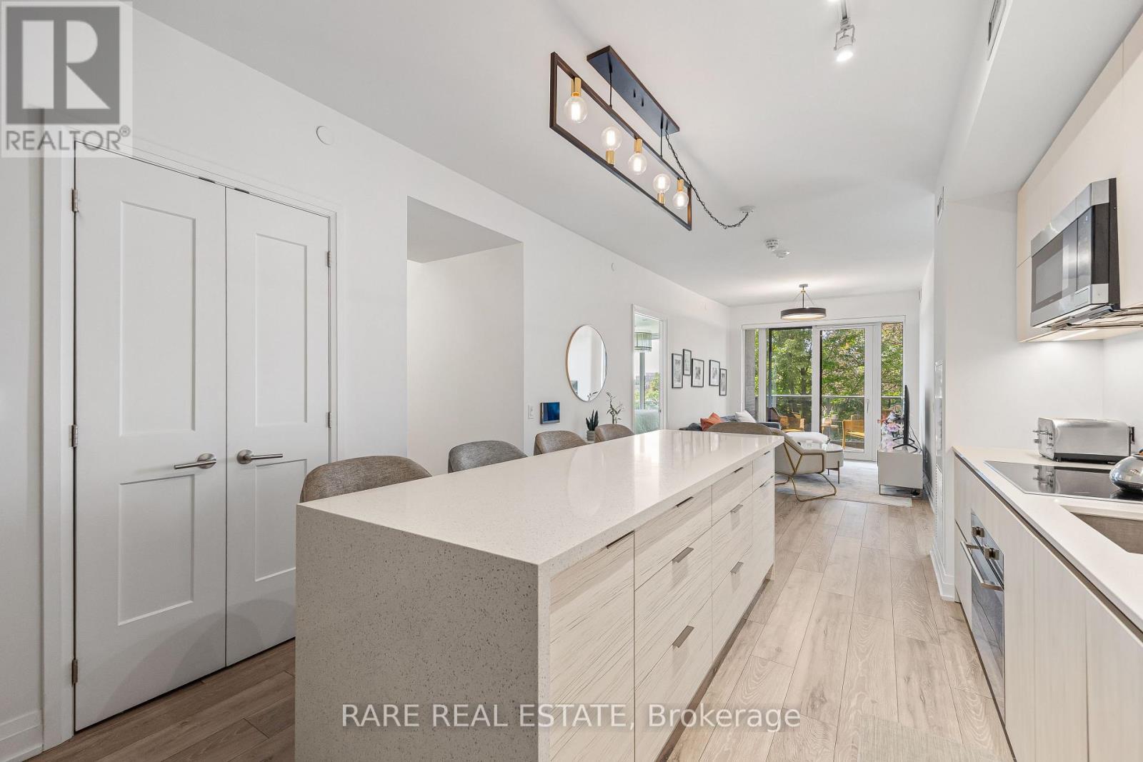 308 - 21 Park Street E, Mississauga, ON