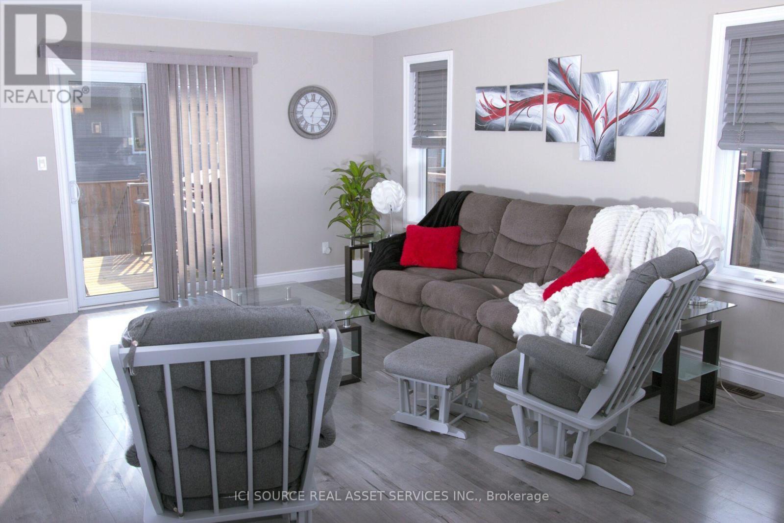 50 Deacon Place, Belleville, ON