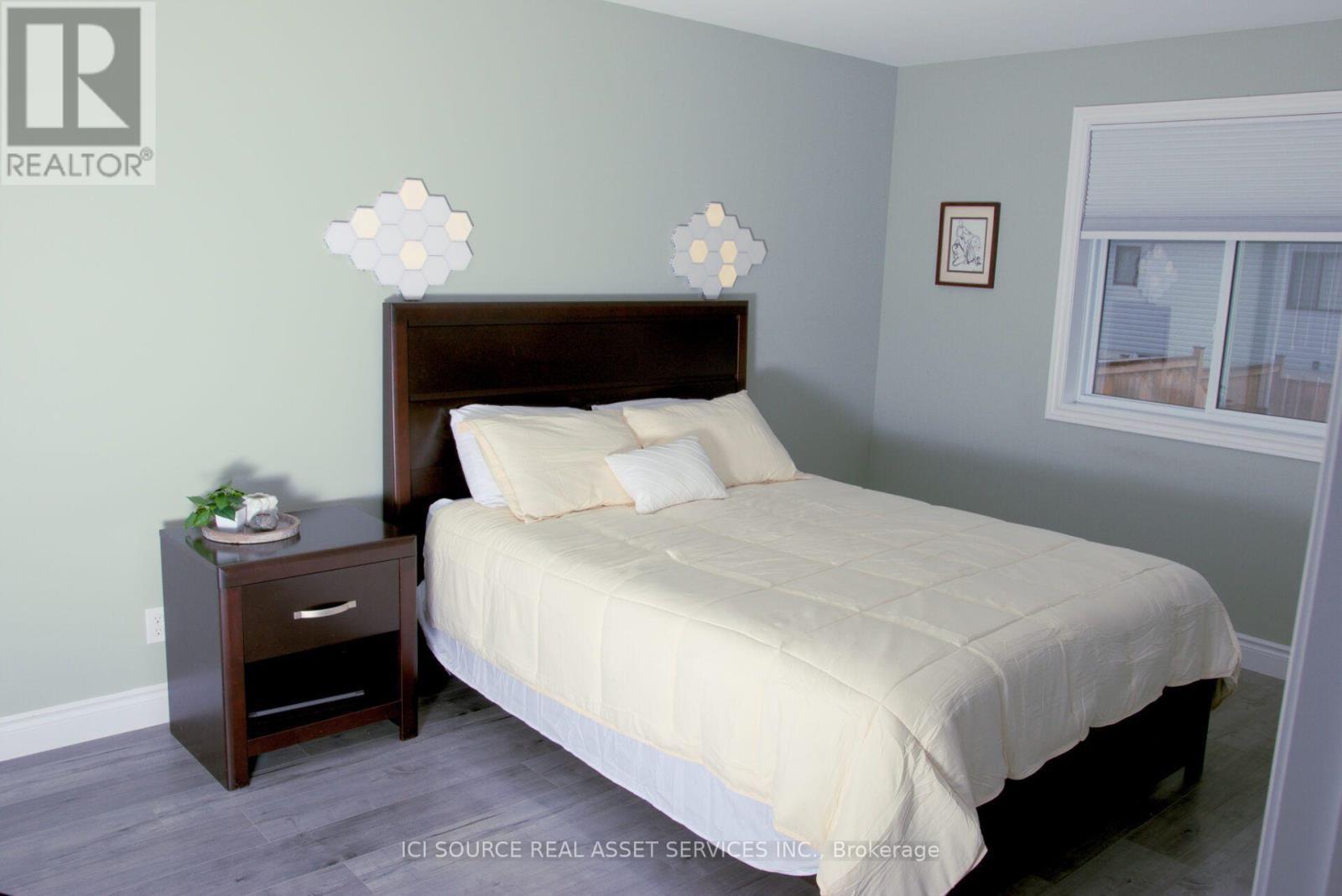 50 Deacon Place, Belleville, ON